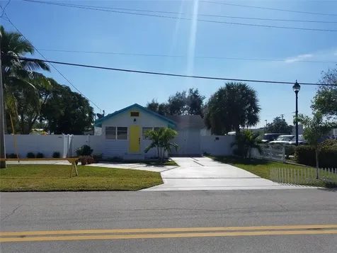 1240 NE 34th Court Oakland Park FL 33334