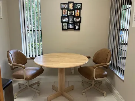 5609 Coral Lake Margate FL 33063
