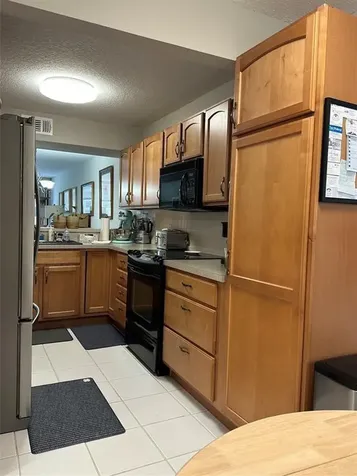 5609 Coral Lake Margate FL 33063