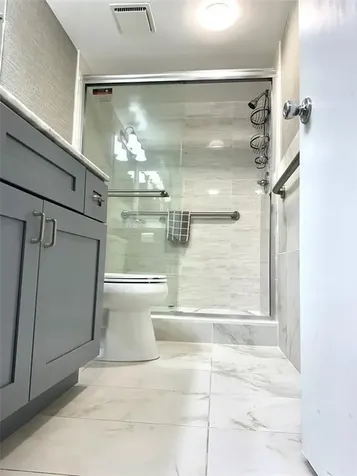 5609 Coral Lake Margate FL 33063