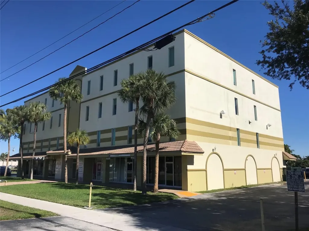 4000 N State Road 7 Lauderdale Lakes FL 33319