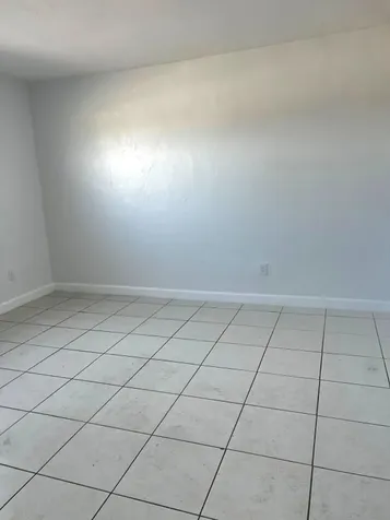 1245 W 24th Street Hialeah FL 33010