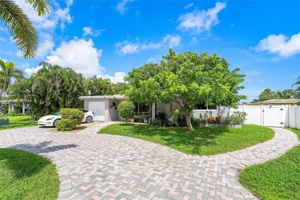 321 NE 29th Street Boca Raton FL 33431