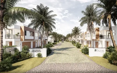 704 Cypress Grove Drive Pompano Beach FL 33069