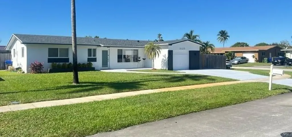 2120 NW 117th Terrace Pembroke Pines FL 33026