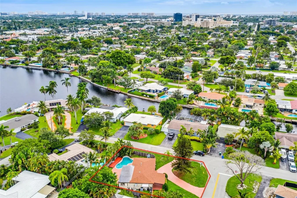 1361 NE 47th Street Oakland Park FL 33334