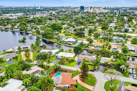 1361 NE 47th Street Oakland Park FL 33334