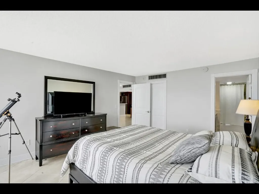 5200 N Flagler Drive West Palm Beach FL 33407