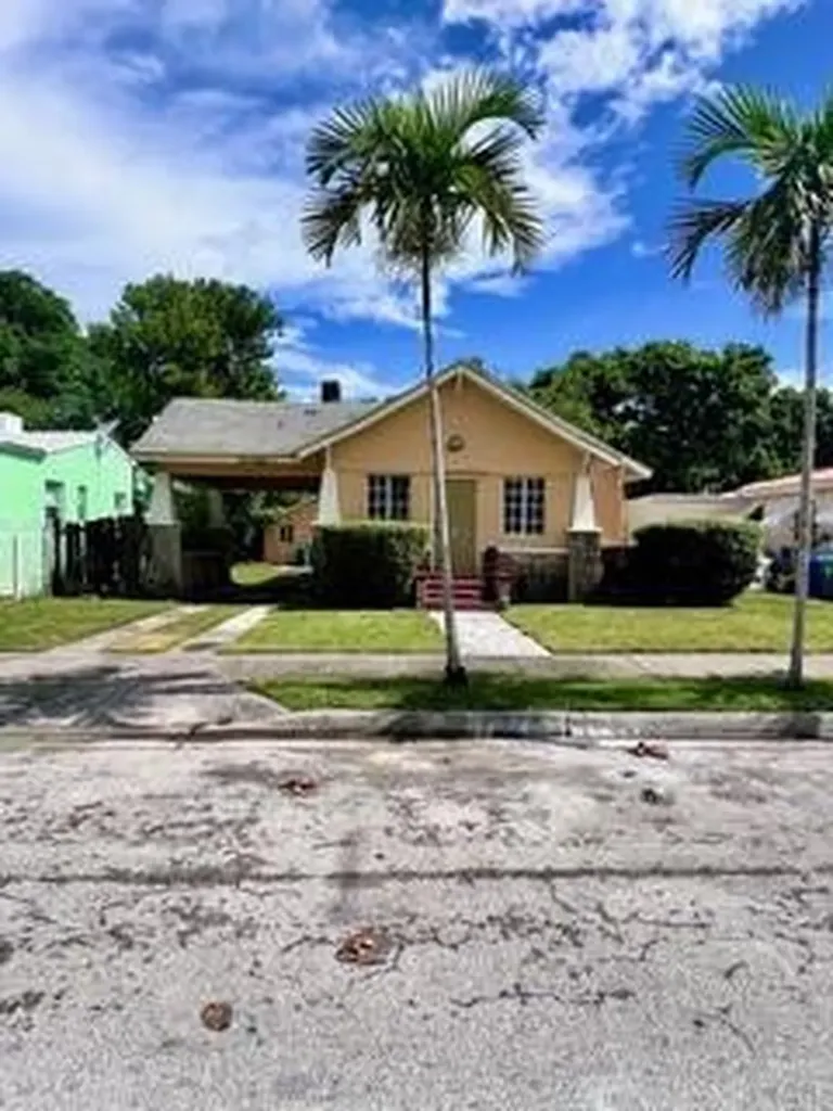 545 NW 45th Street Miami FL 33127
