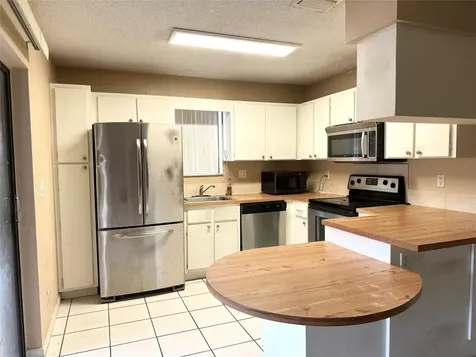 2530 NW 99th Avenue Coral Springs FL 33065