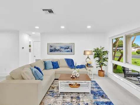4441 NW 4th Street Plantation FL 33317