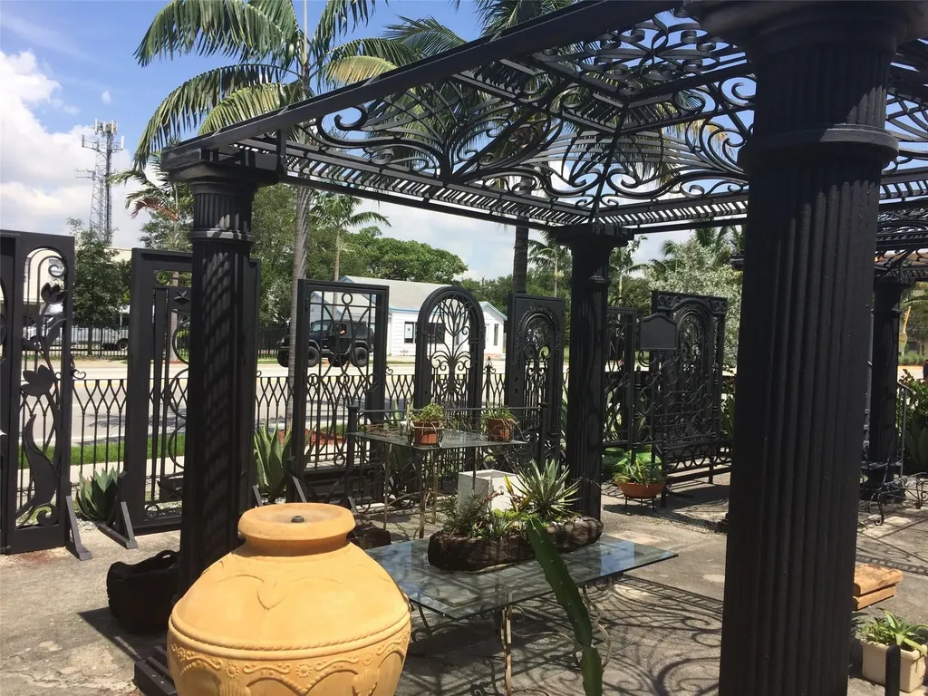 102 N Federal Highway Dania Beach FL 33004