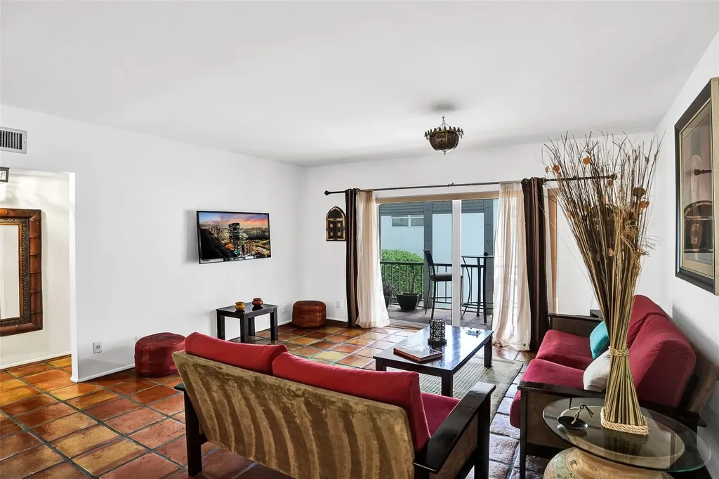 1212 SE 2nd Court Fort Lauderdale FL 33301