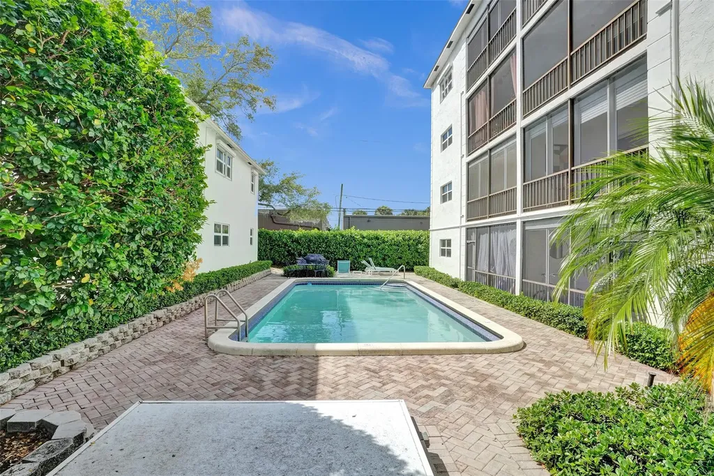 1212 SE 2nd Court Fort Lauderdale FL 33301