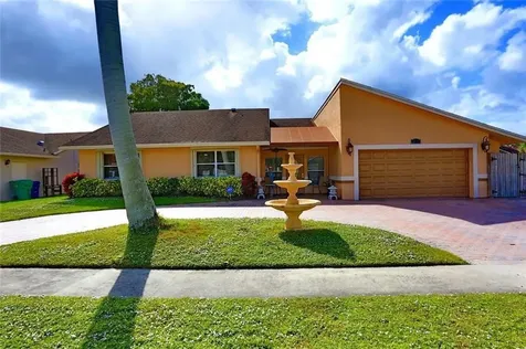 7098 NW 49th Street Lauderhill FL 33319