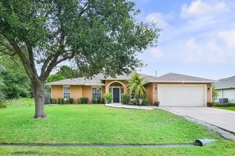 561 SW Lakota Avenue Port St Lucie FL 34953