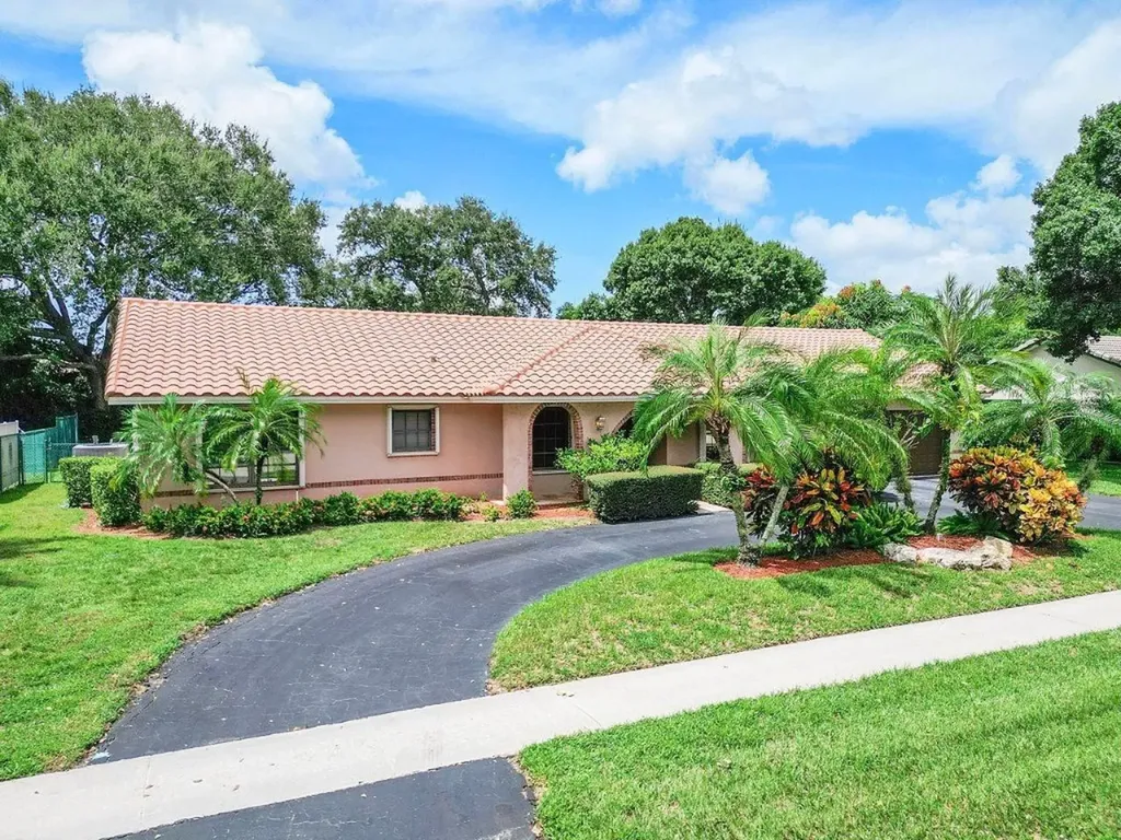 1841 SW 73rd Avenue Plantation FL 33317