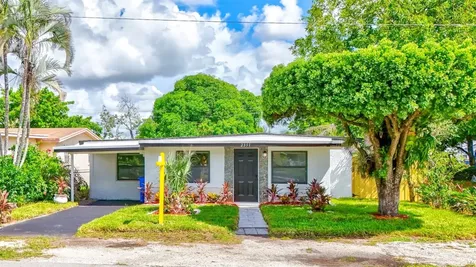2351 NW 3rd Street Pompano Beach FL 33069