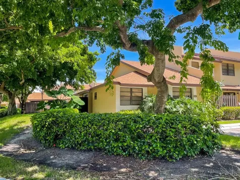 201 SW 97th Terrace Pembroke Pines FL 33025
