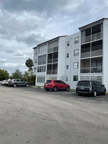 2850 Somerset Drive Lauderdale Lakes FL 33311