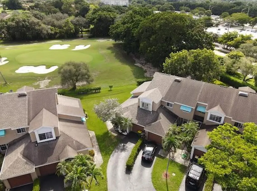 7110 Woodmont Way Tamarac FL 33321