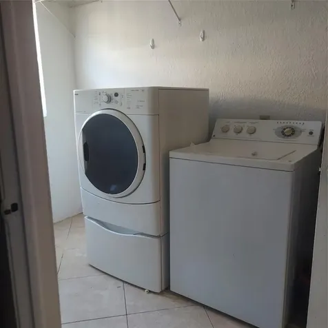 Lauderdale Lakes FL 33311