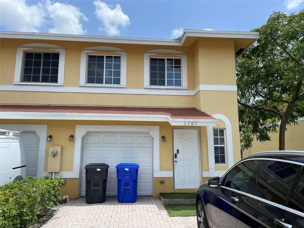 1387 Avon Lane North Lauderdale FL 33068