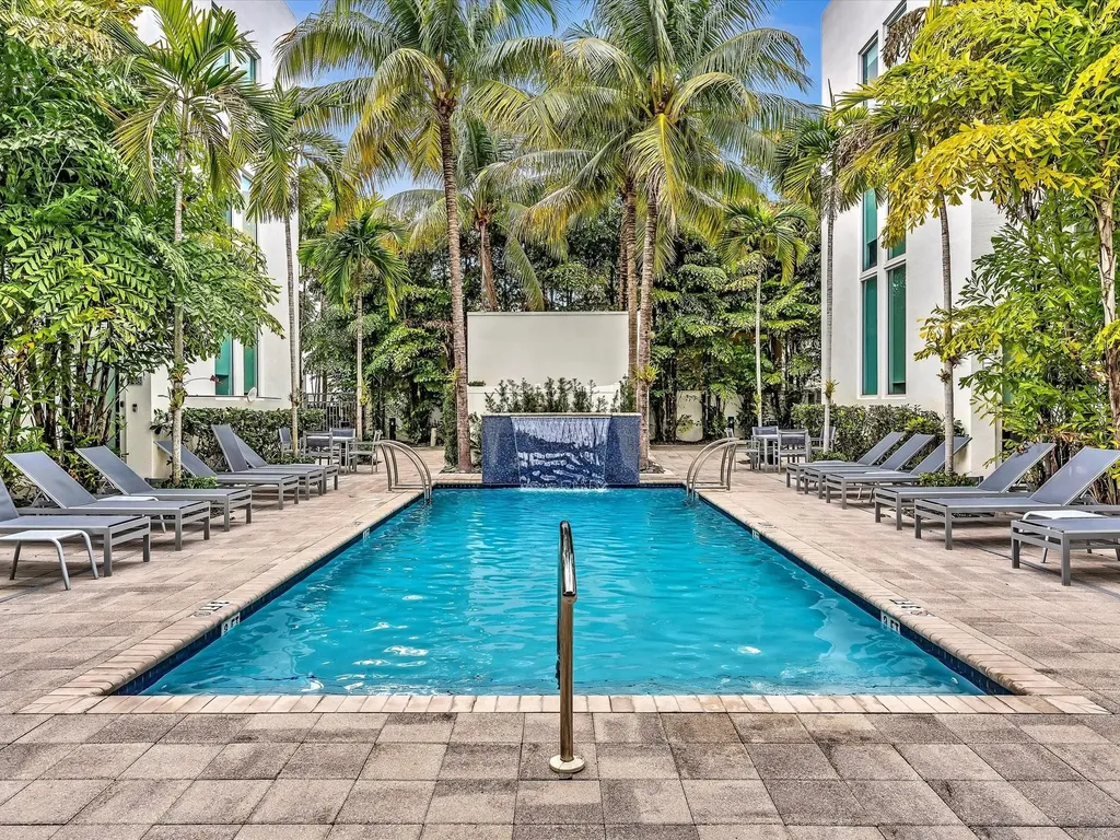 733 NE 4th Avenue Fort Lauderdale FL 33304