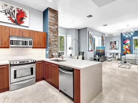 733 NE 4th Avenue Fort Lauderdale FL 33304