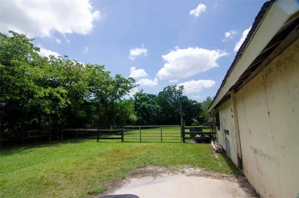 1765 Back Lot SW Back 112th Avenue Davie FL 33325