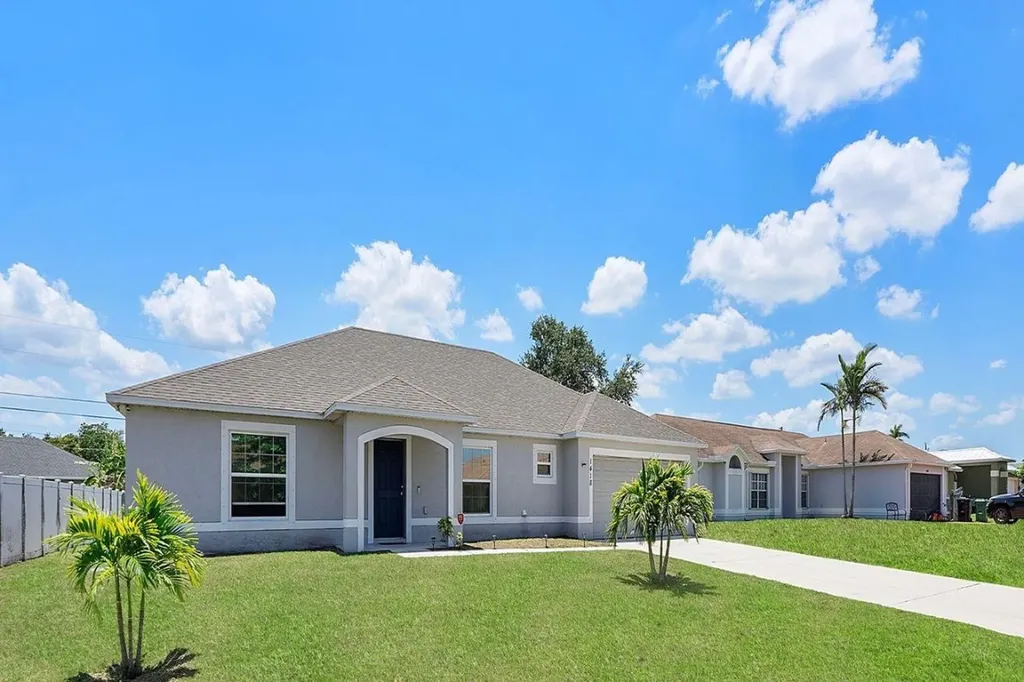 1418 SW Dow Lane Port St Lucie FL 34953