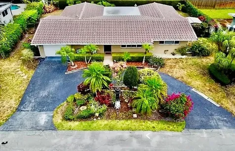 2221 NE 35th Street Lighthouse Point FL 33064