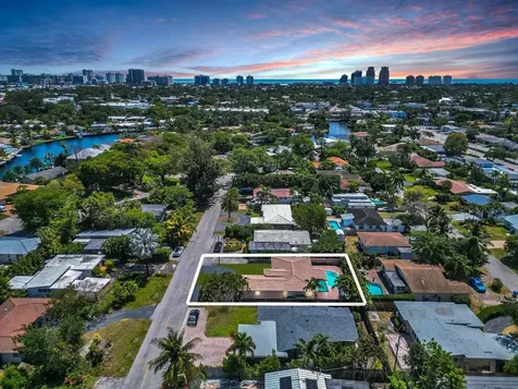 1924 NE 27th Street Wilton Manors FL 33306