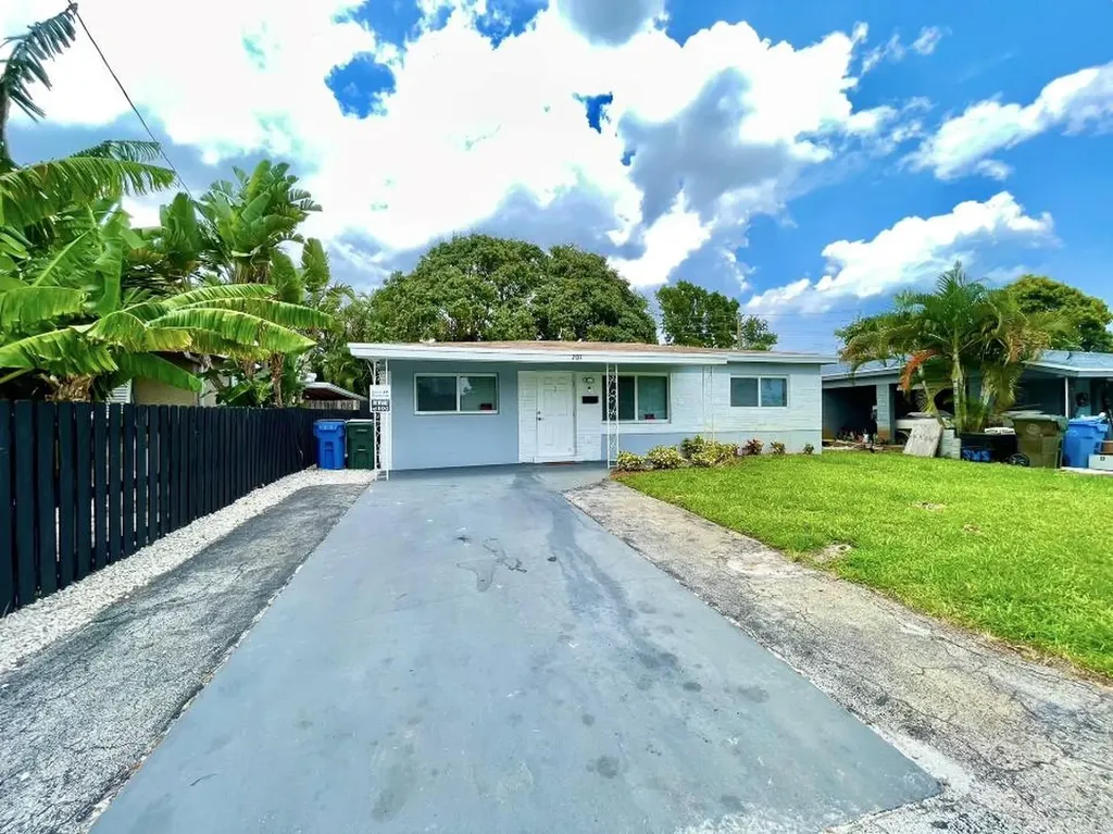 201 NE 43rd Court Oakland Park FL 33334