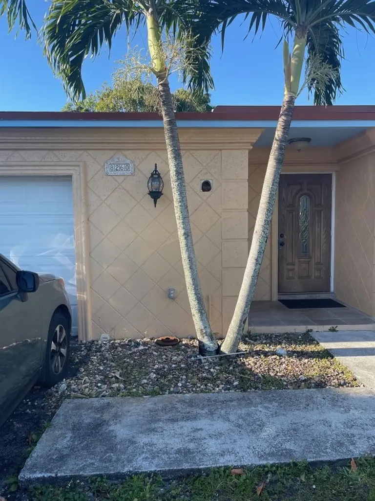 8260 SW 9th Street North Lauderdale FL 33068