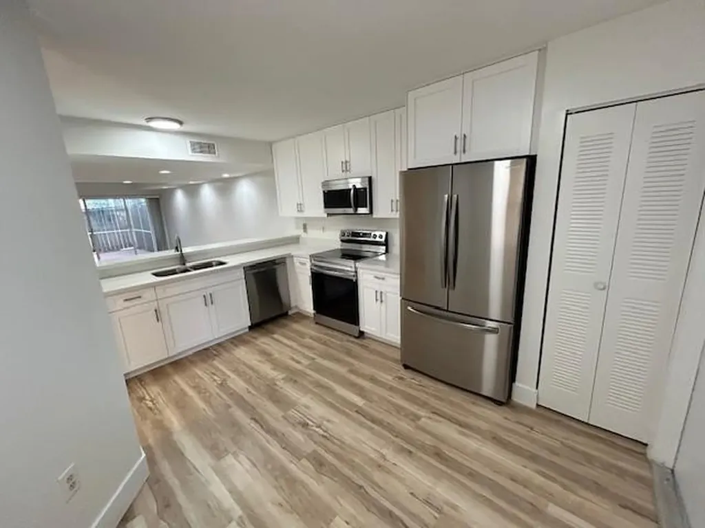 1325 NW 124th Avenue Pembroke Pines FL 33026
