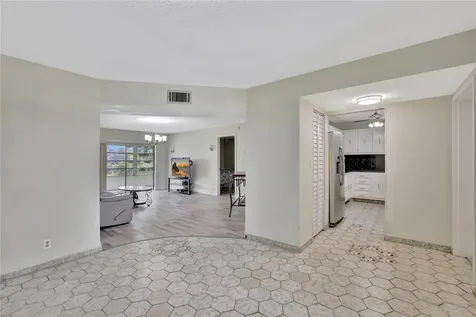 4050 NW 42nd Avenue Lauderdale Lakes FL 33319