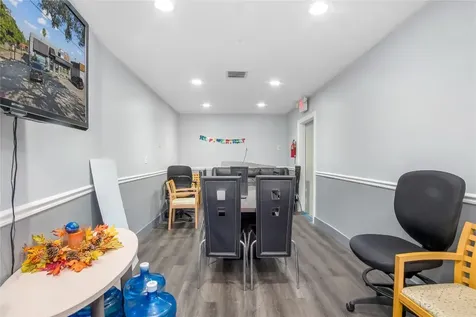 3071 NW 64th Avenue Sunrise FL 33313