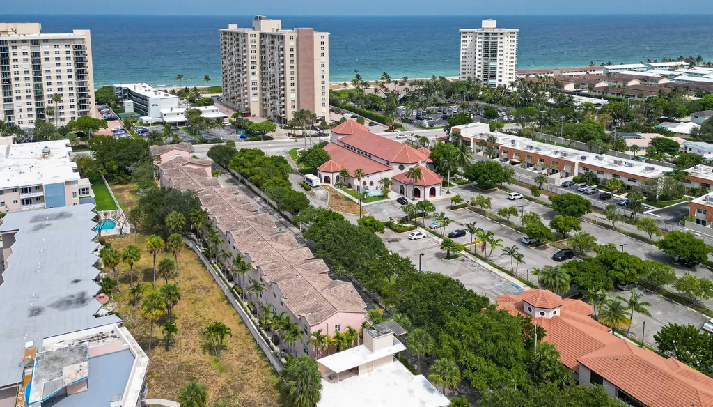2005 Oceanwalk Terrace Pompano Beach FL 33062