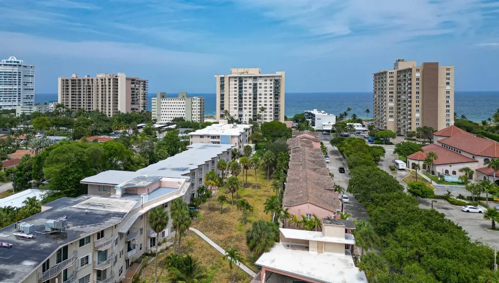 2005 Oceanwalk Terrace Pompano Beach FL 33062
