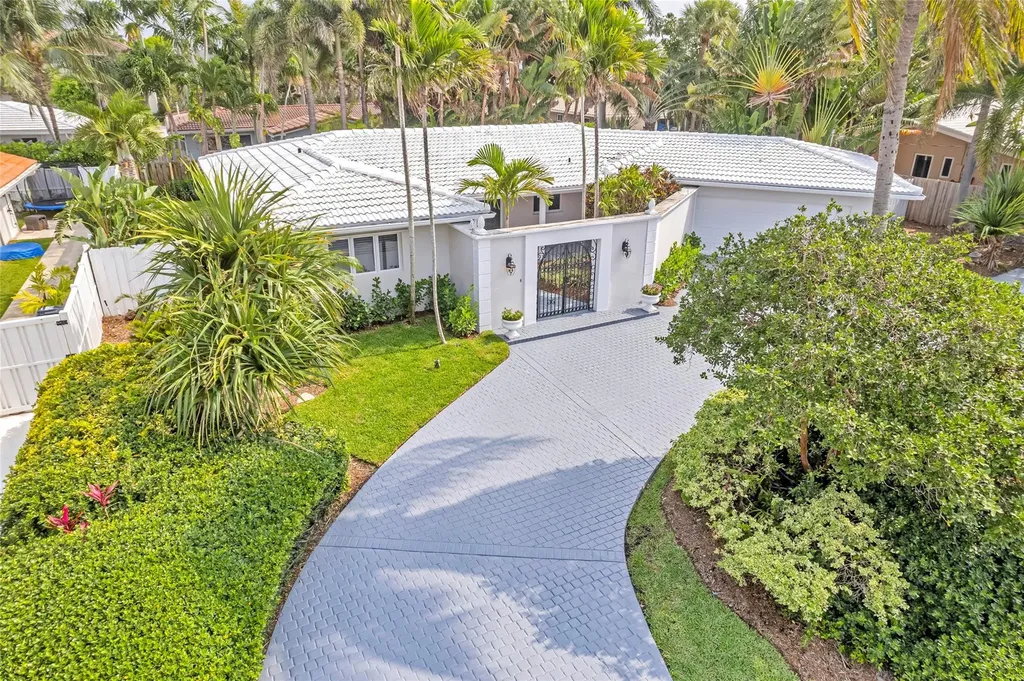2840 NE 26th Court Fort Lauderdale FL 33306