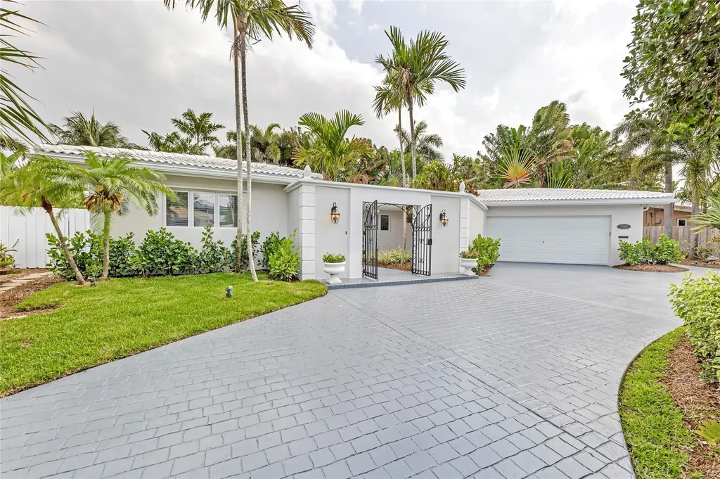2840 NE 26th Court Fort Lauderdale FL 33306