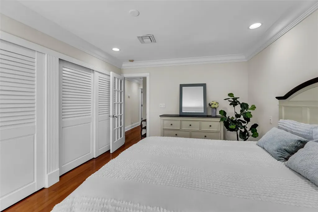 2840 NE 26th Court Fort Lauderdale FL 33306