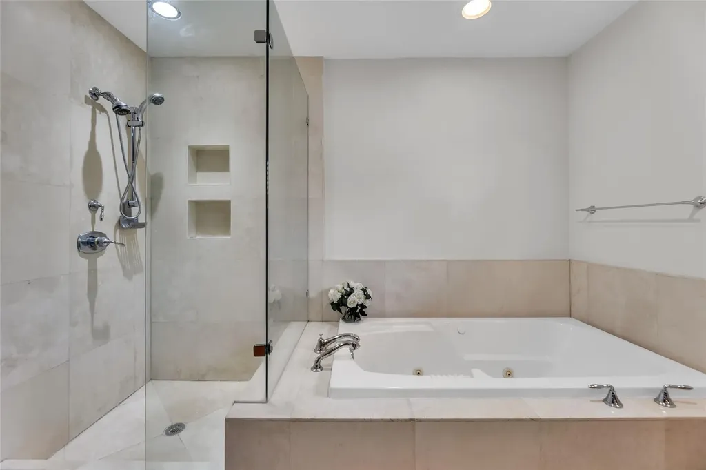 2840 NE 26th Court Fort Lauderdale FL 33306