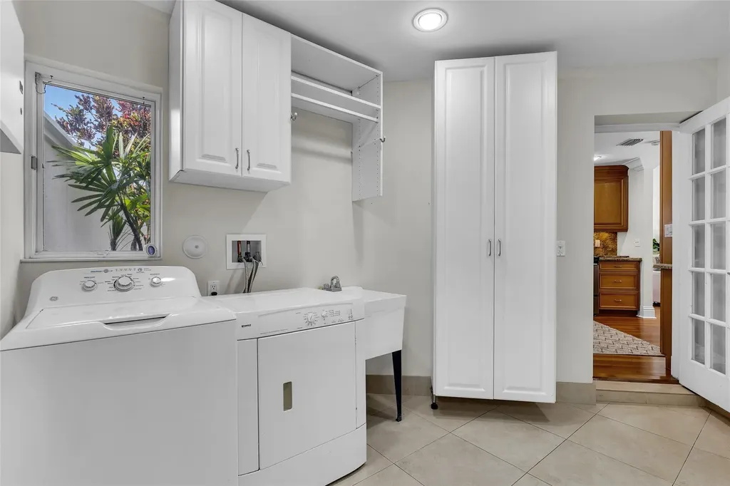 2840 NE 26th Court Fort Lauderdale FL 33306