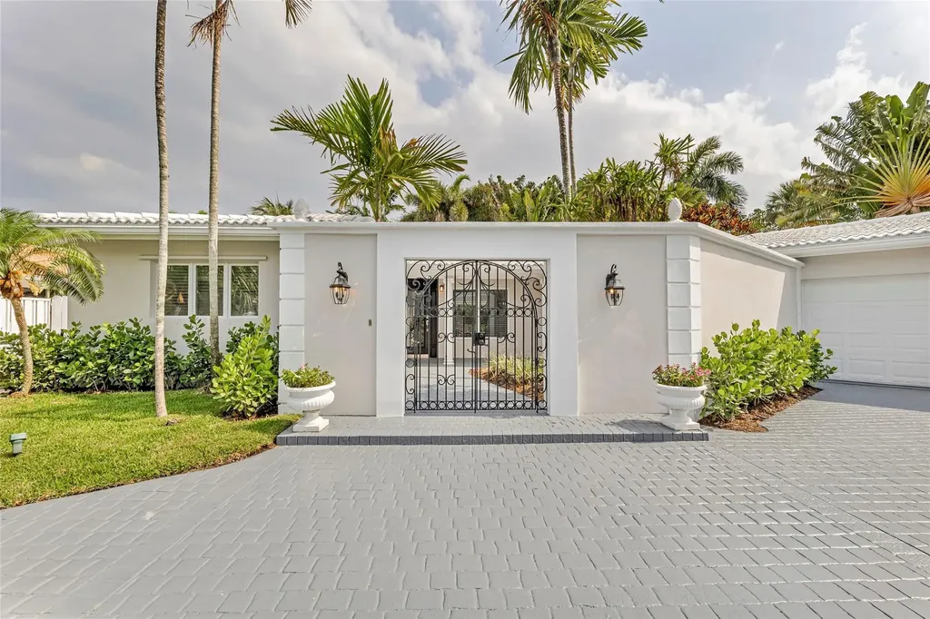2840 NE 26th Court Fort Lauderdale FL 33306