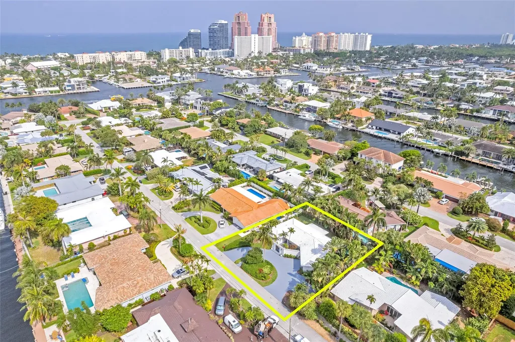 2840 NE 26th Court Fort Lauderdale FL 33306