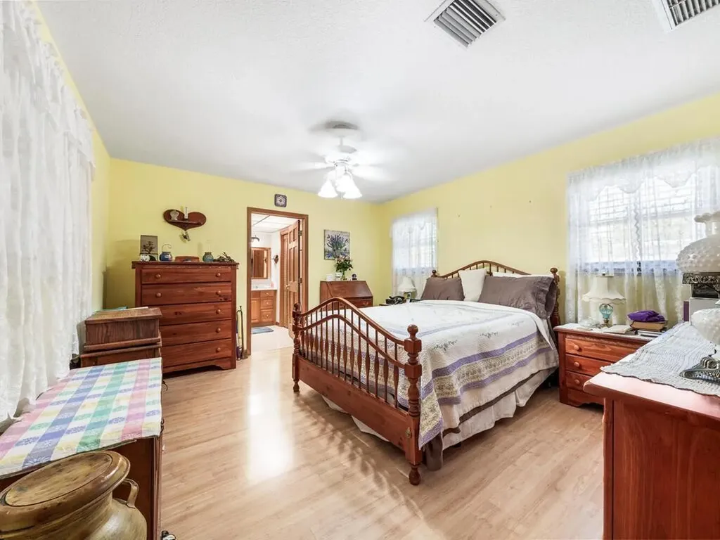 7121 NW 11th Court Plantation FL 33313