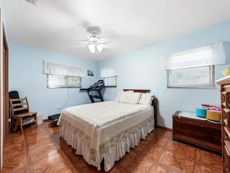 7121 NW 11th Court Plantation FL 33313