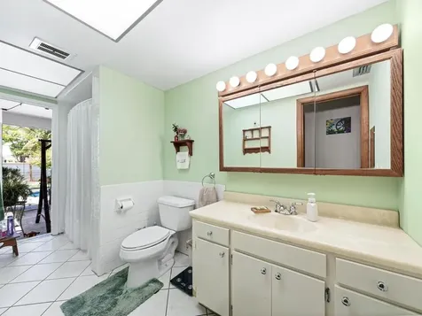 7121 NW 11th Court Plantation FL 33313